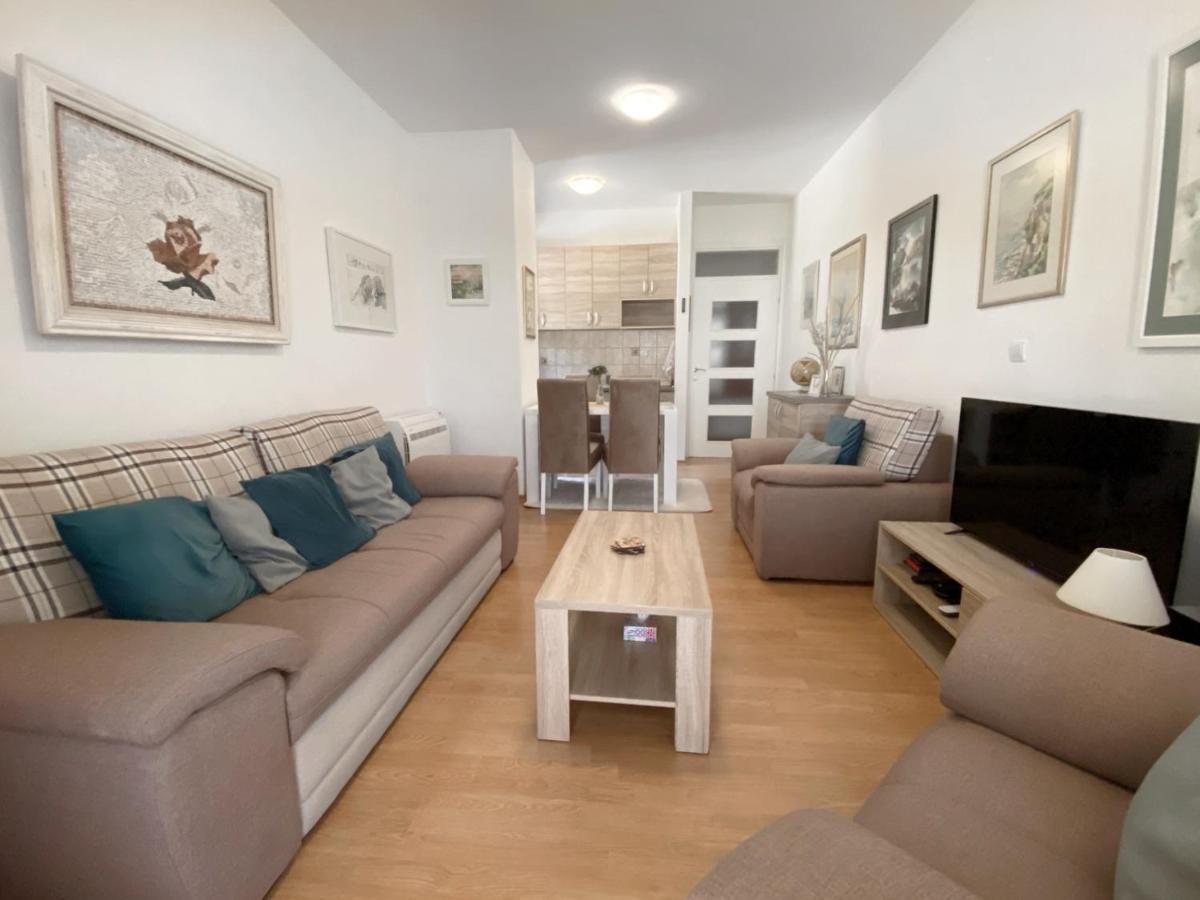 Welcome Apartments Petrovac Ngoại thất bức ảnh