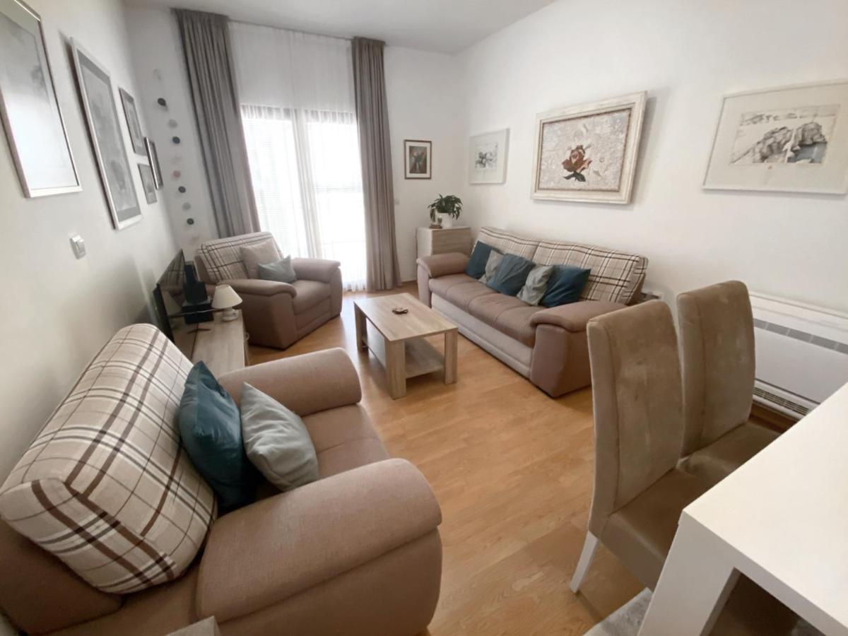 Welcome Apartments Petrovac Ngoại thất bức ảnh