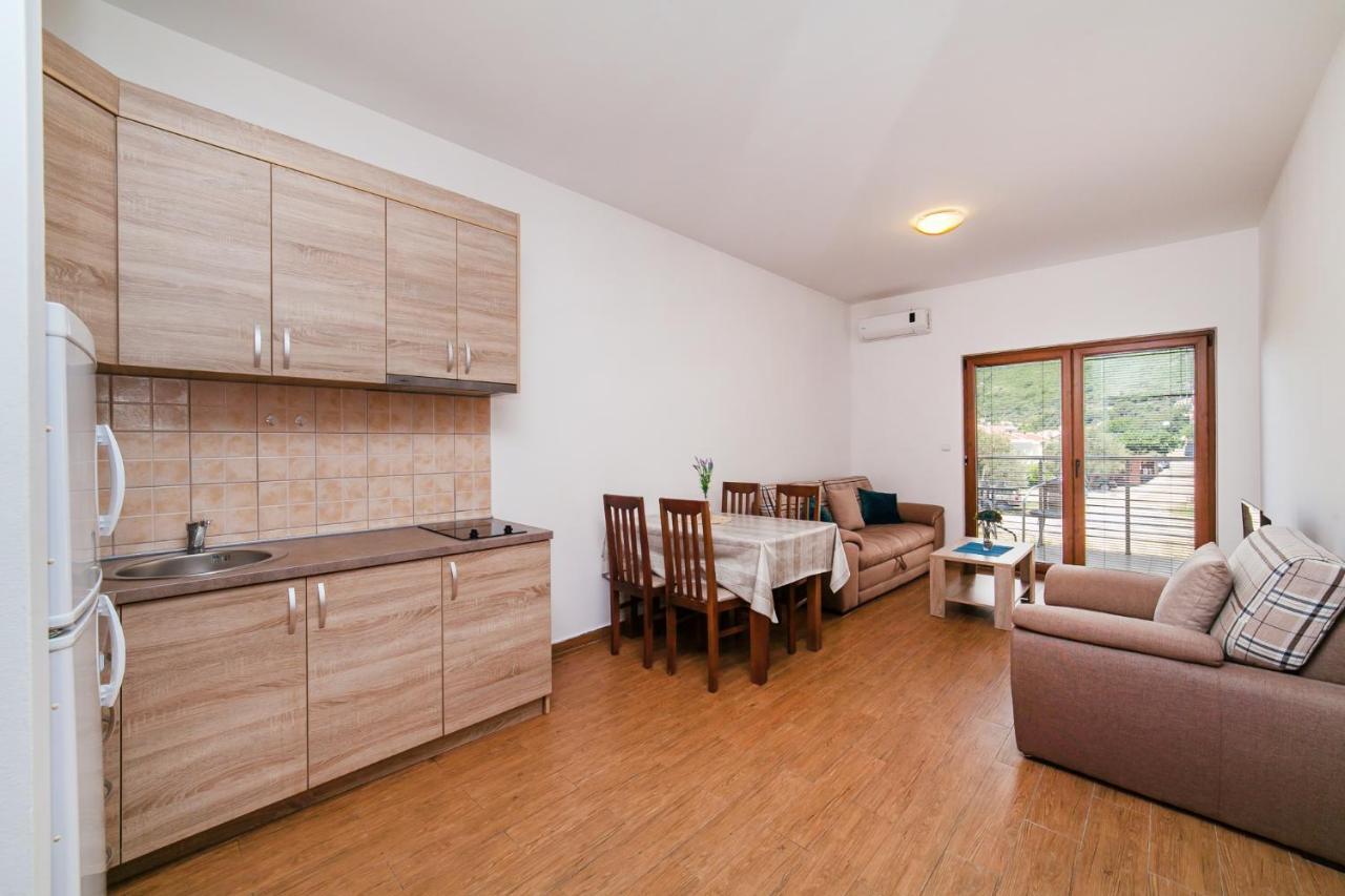 Welcome Apartments Petrovac Ngoại thất bức ảnh