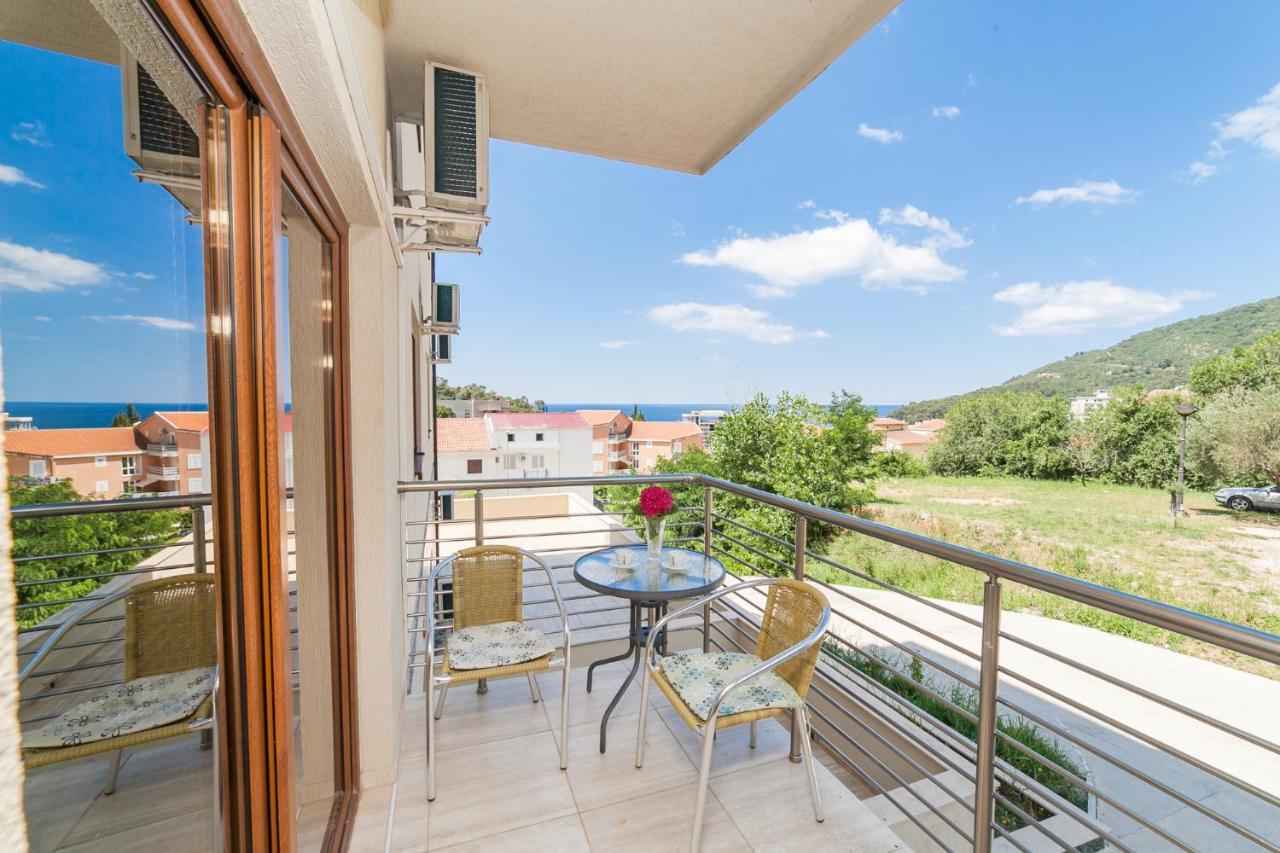 Welcome Apartments Petrovac Ngoại thất bức ảnh