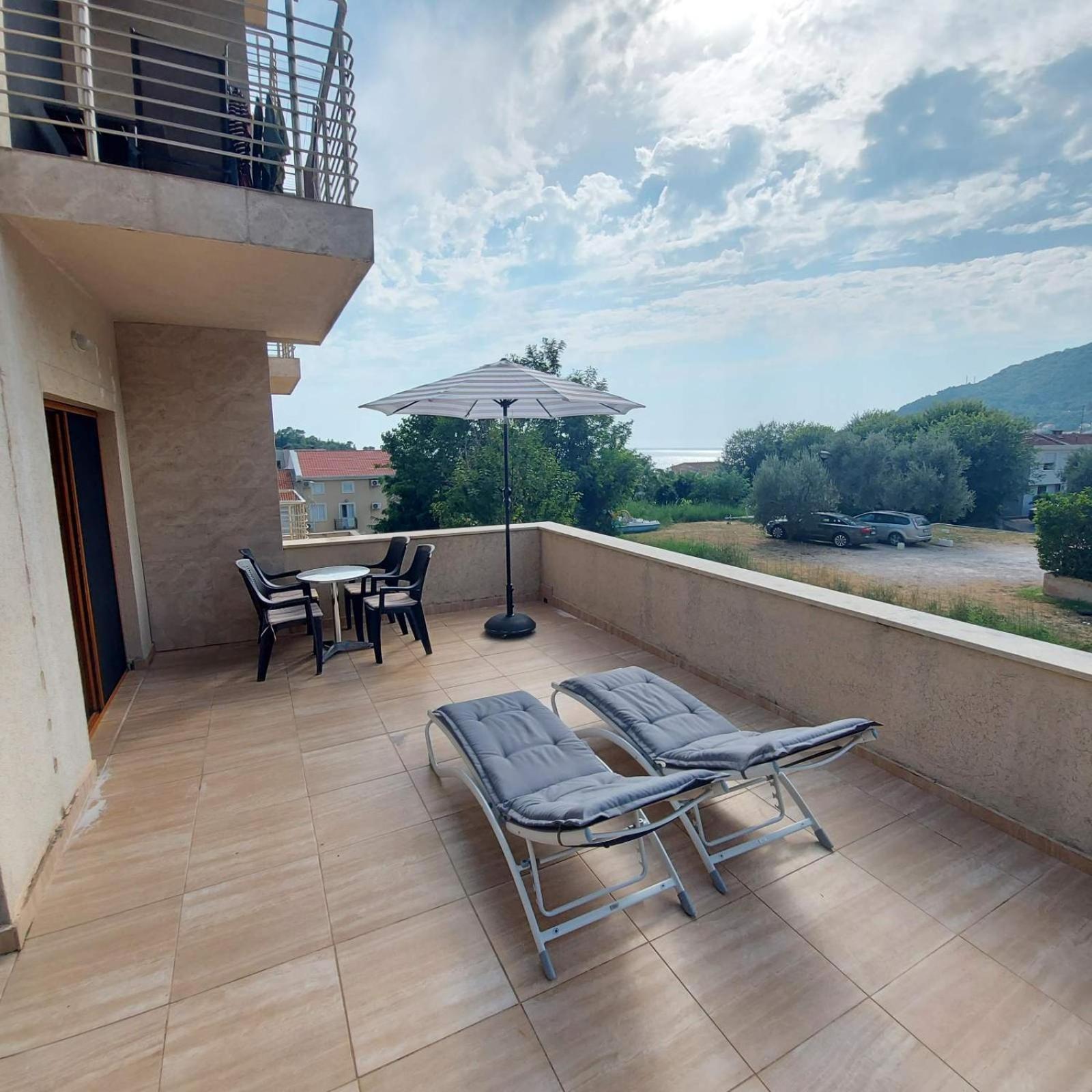 Welcome Apartments Petrovac Ngoại thất bức ảnh